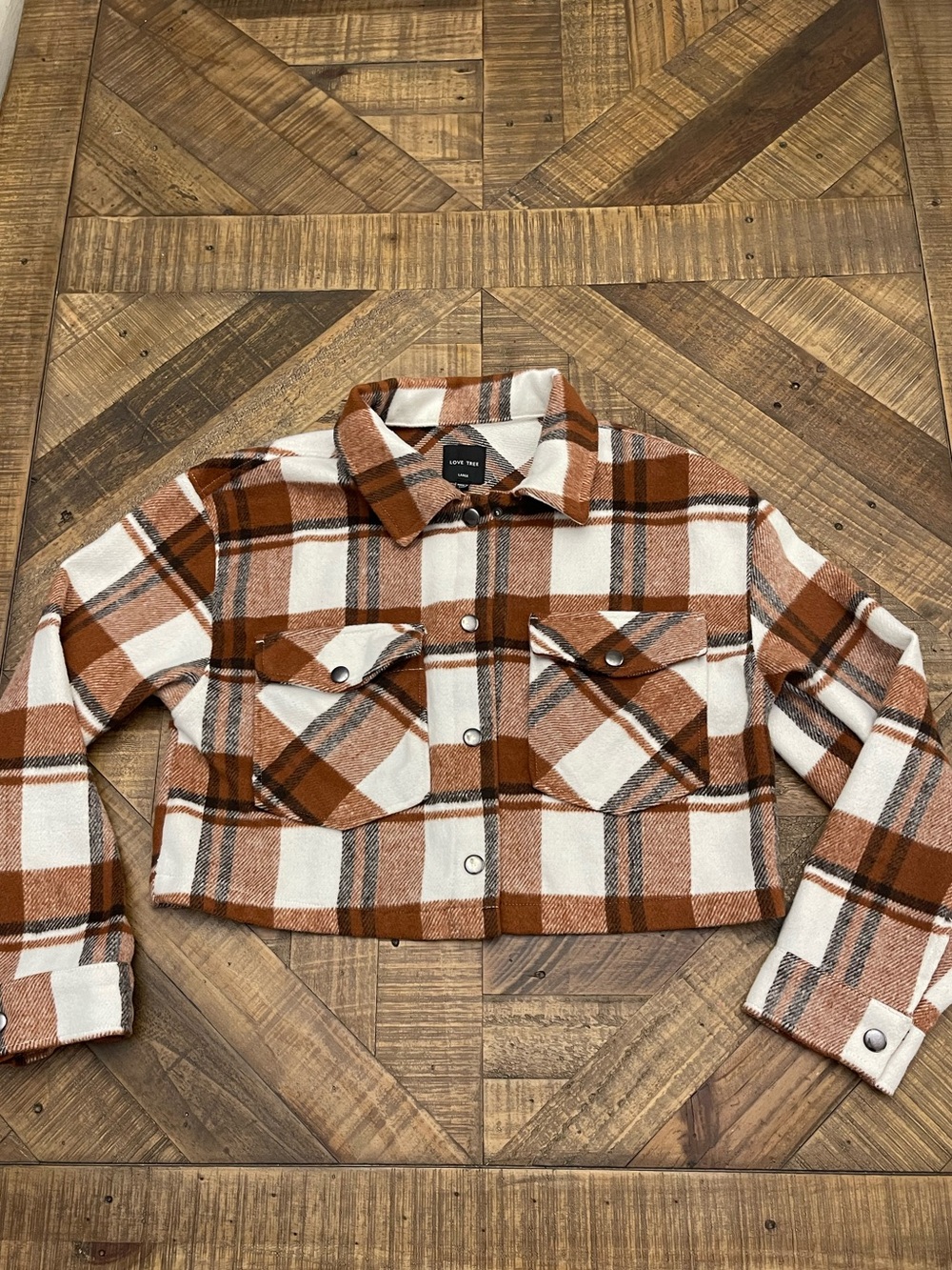 Love Tree Plaid Cropped Shacket Jacket Rust Brown Cream Size Large
